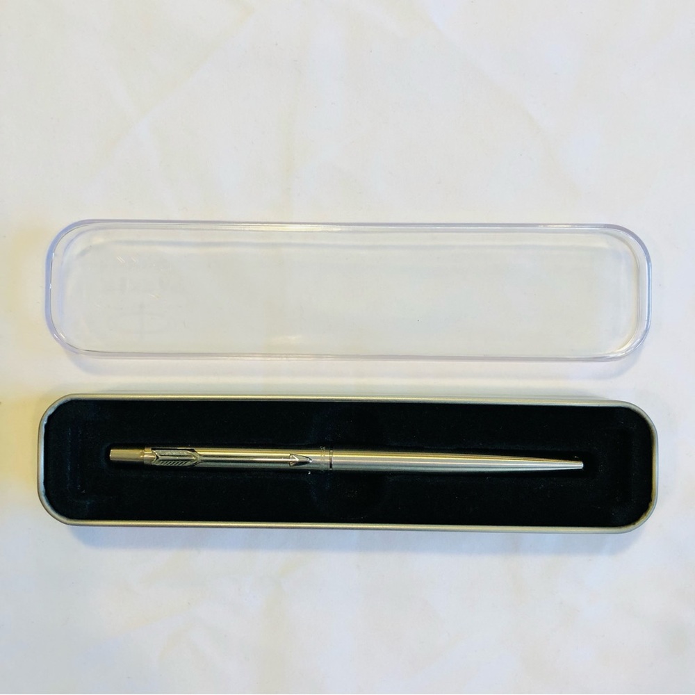 Parker Pen Classic Brushed Stainless Steel Retractable Blue Ink Original Box